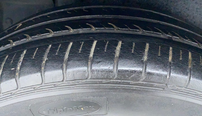 2016 Maruti Ertiga VDI SHVS, Diesel, Manual, 35,422 km, Right Rear Tyre Tread