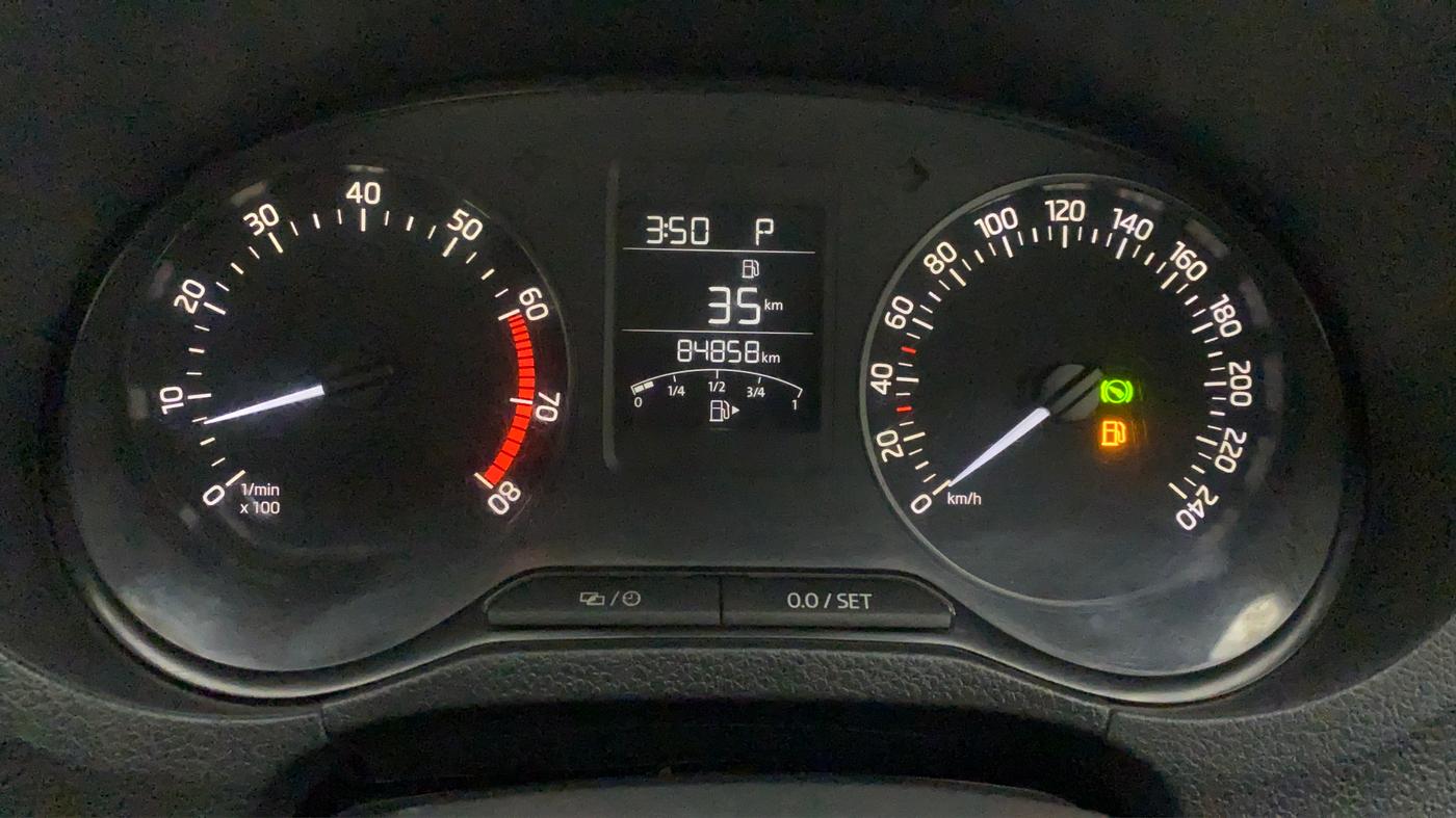 2017 Skoda Rapid STYLE 1.6 MPI AT, Petrol, Automatic, 84,995 km, Odometer Image