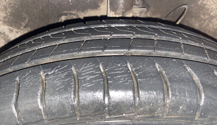 2019 Hyundai NEW SANTRO MAGNA AMT, Petrol, Automatic, 16,359 km, Left Front Tyre Tread