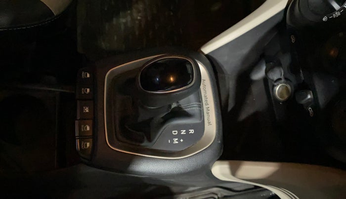 2019 Hyundai NEW SANTRO MAGNA AMT, Petrol, Automatic, 16,359 km, Gear Lever