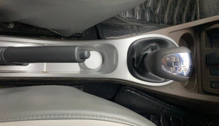 2016 Renault Duster 110 PS RXL 4X2 AMT, Diesel, Automatic, 66,022 km, Gear Lever