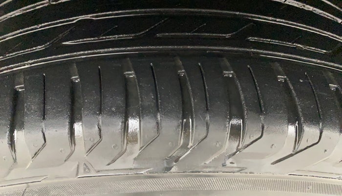 2016 Renault Duster 110 PS RXL 4X2 AMT, Diesel, Automatic, 66,022 km, Left Front Tyre Tread