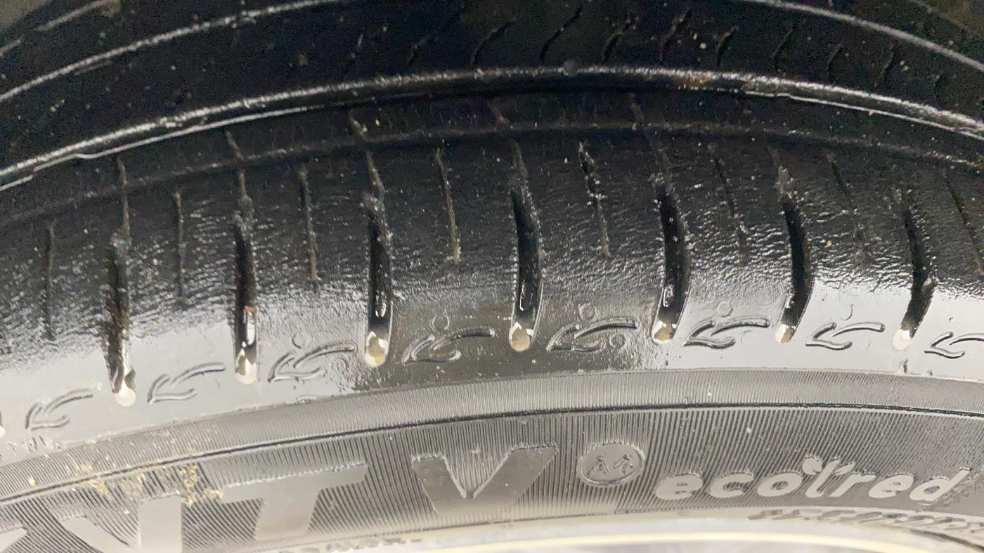 2023 Hyundai AURA SX PLUS 1.2 AMT, Petrol, Automatic, 20,216 km, Left Front Tyre Tread