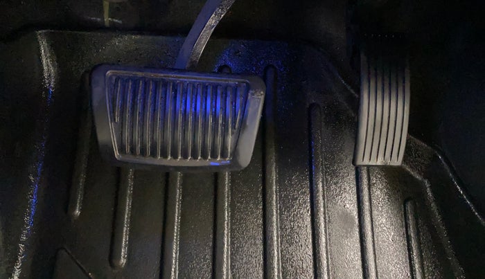 2023 Hyundai AURA SX PLUS 1.2 AMT, Petrol, Automatic, 20,216 km, Pedals