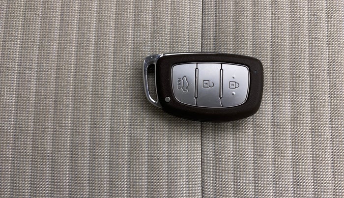 2023 Hyundai AURA SX PLUS 1.2 AMT, Petrol, Automatic, 20,216 km, Key Close Up