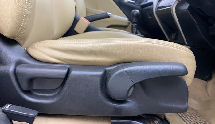 2016 Honda City 1.5L I-VTEC VX, Petrol, Manual, 79,829 km, Driver Side Adjustment Panel