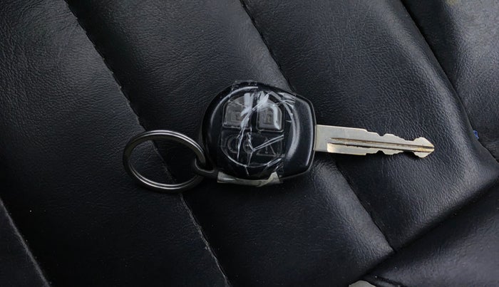 2018 Maruti Swift VXI, Petrol, Manual, 53,948 km, Key Close Up