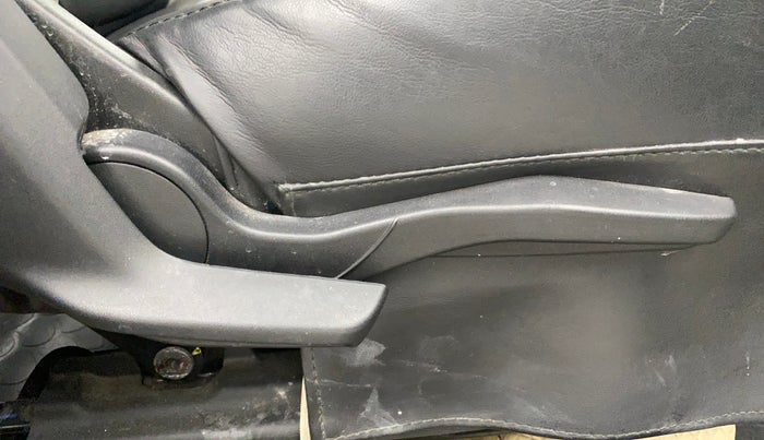 2018 Maruti Swift VXI, Petrol, Manual, 53,948 km, Driver Side Adjustment Panel