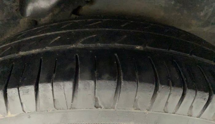 2012 Hyundai i10 MAGNA 1.2, Petrol, Manual, 1 km, Left Rear Tyre Tread