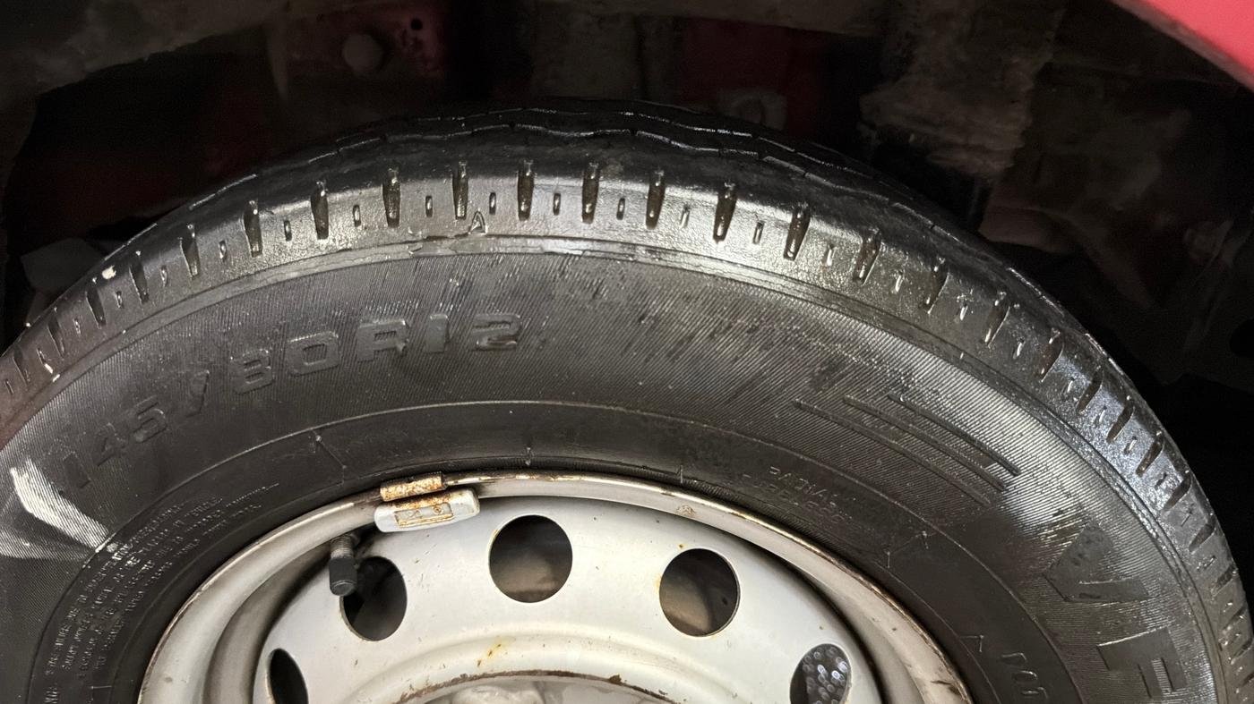 2015 Hyundai Eon D-LITE, Petrol, Manual, 74,713 km, Left Rear Tyre Tread