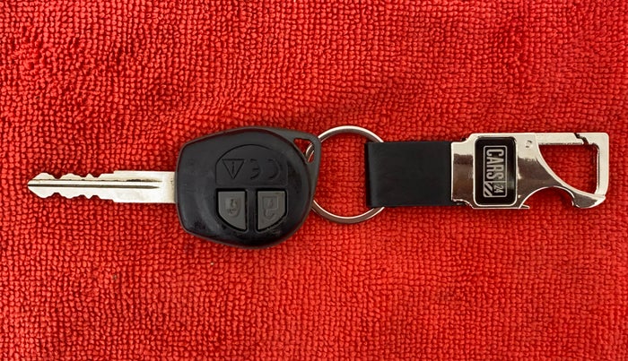 2018 Maruti Swift VDI, Diesel, Manual, 74,585 km, Key Close-up