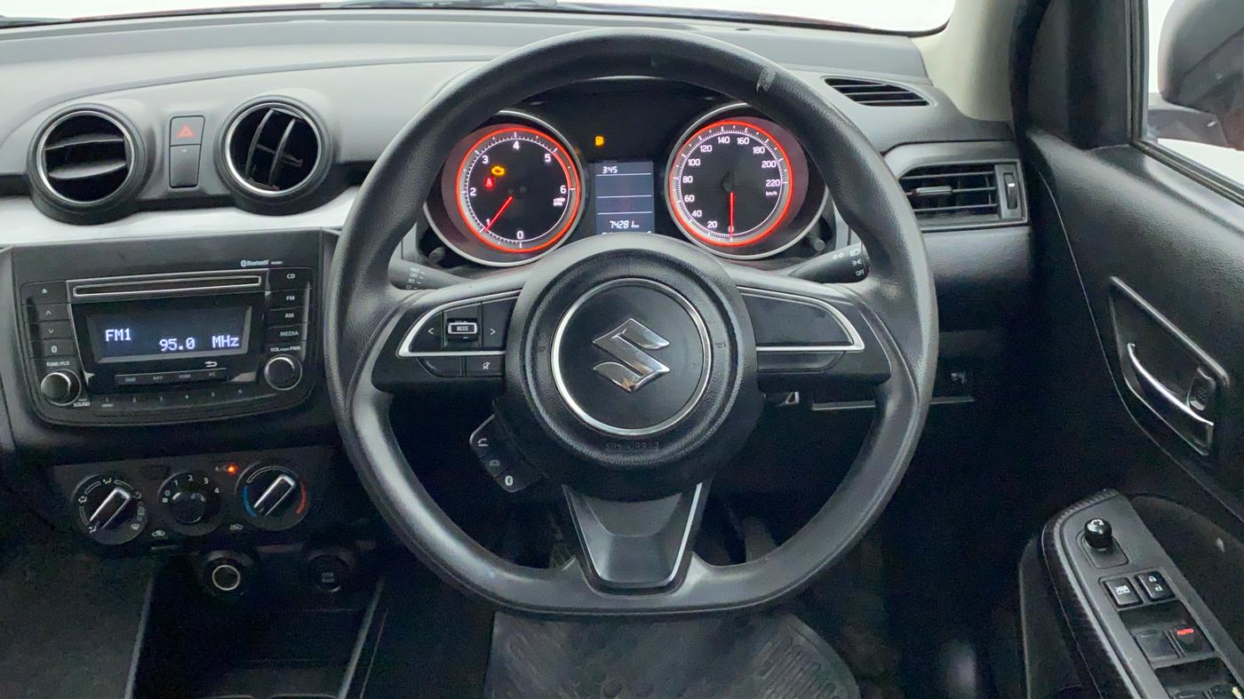 2018 Maruti Swift VDI, Diesel, Manual, 74,585 km, Steering Wheel Close-up