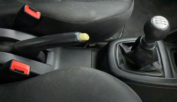 2012 Maruti Swift VDI, Diesel, Manual, 70,797 km, Gear Lever