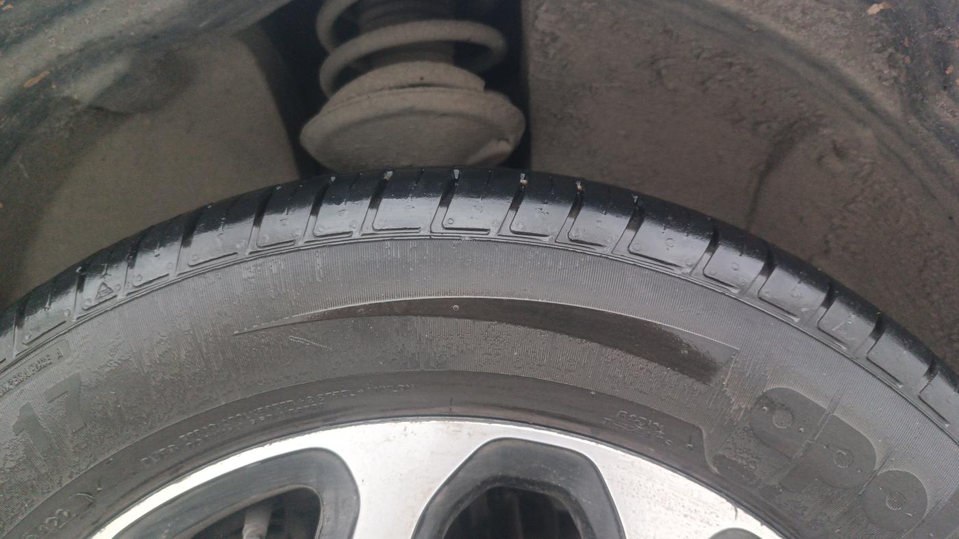 2020 Renault Duster RXS 1.3 TURBO PETROL MT, Petrol, Manual, 53,156 km, Right Front Tyre Tread