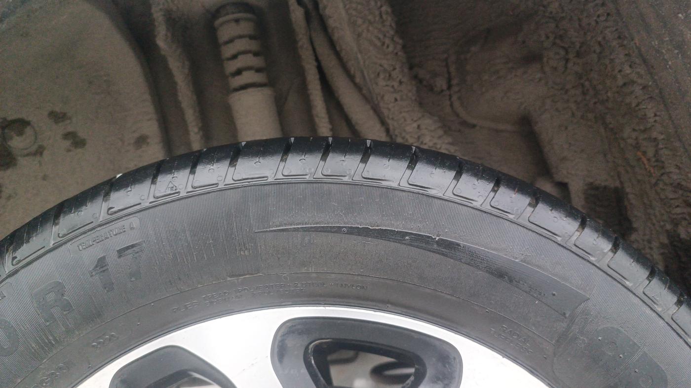 2020 Renault Duster RXS 1.3 TURBO PETROL MT, Petrol, Manual, 53,156 km, Right Rear Tyre Tread
