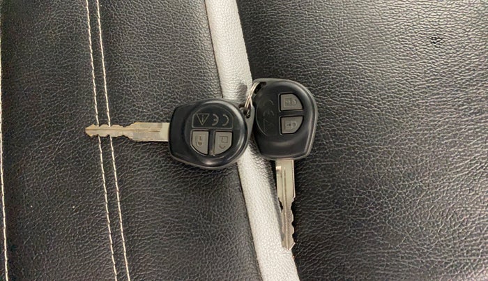 2019 Maruti Vitara Brezza VDI, Diesel, Manual, 68,698 km, Key Close Up