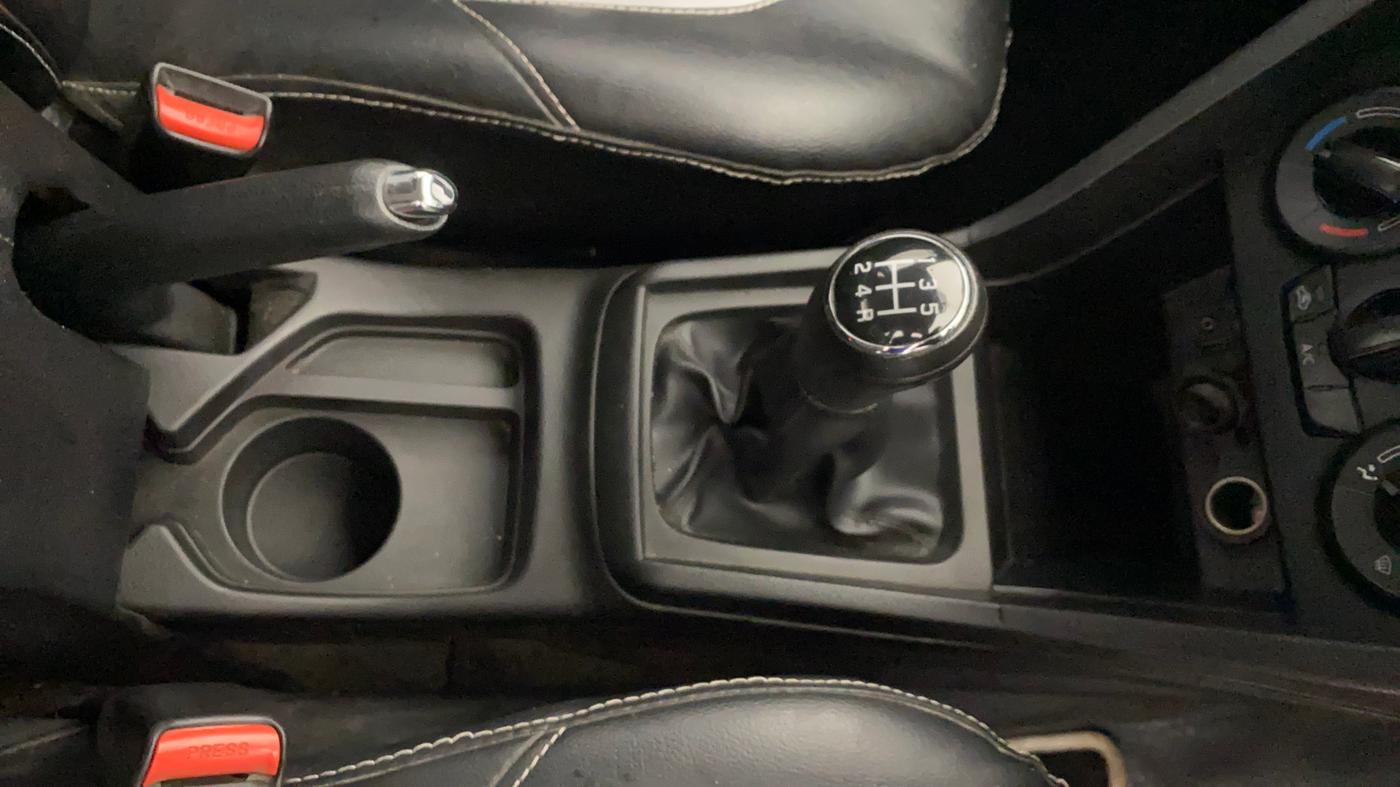 2019 Maruti Vitara Brezza VDI, Diesel, Manual, 68,698 km, Gear Lever