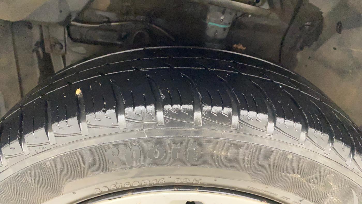 2019 Maruti Vitara Brezza VDI, Diesel, Manual, 68,698 km, Left Front Tyre Tread