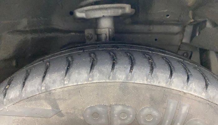 2013 Maruti Swift VDI, Diesel, Manual, 76,271 km, Right Front Tyre Tread