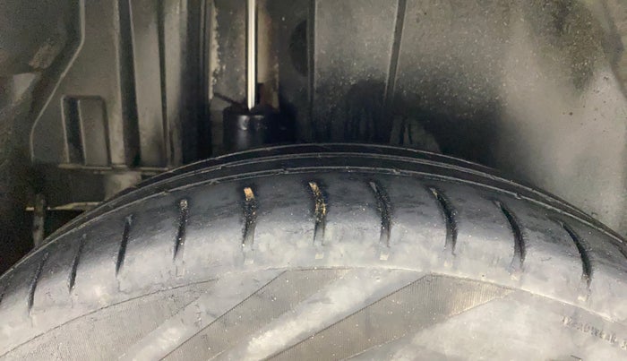 2013 Maruti Swift VDI, Diesel, Manual, 76,271 km, Right Rear Tyre Tread