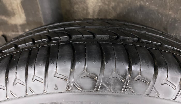 2021 Maruti S PRESSO VXI AMT, Petrol, Automatic, 56,511 km, Right Rear Tyre Tread