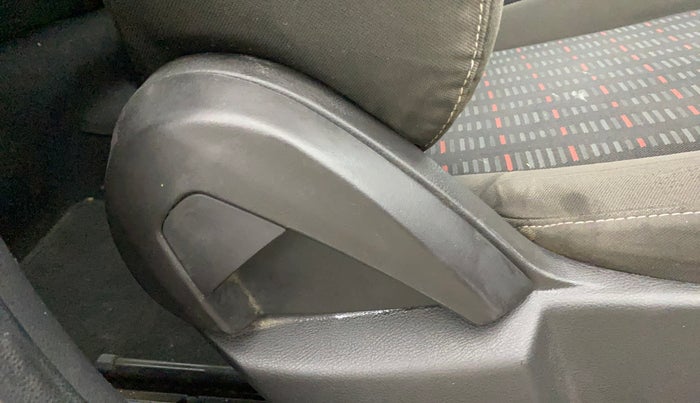 2016 Ford New Figo AMBIENTE 1.2 PETROL, Petrol, Manual, 46,895 km, Driver Side Adjustment Panel