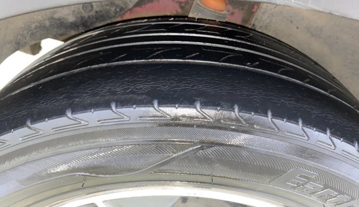 2017 Hyundai Creta SX PLUS AT 1.6 PETROL, Petrol, Automatic, 76,361 km, Right Rear Tyre Tread