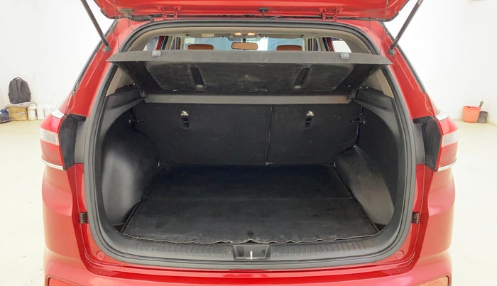 2017 Hyundai Creta SX PLUS AT 1.6 PETROL, Petrol, Automatic, 76,361 km, Boot Inside