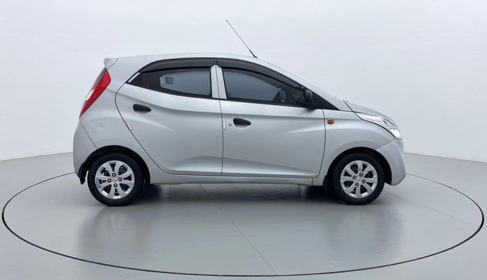 2018 Hyundai Eon MAGNA PLUS, Petrol, Manual, 32,941 km, Right Side View