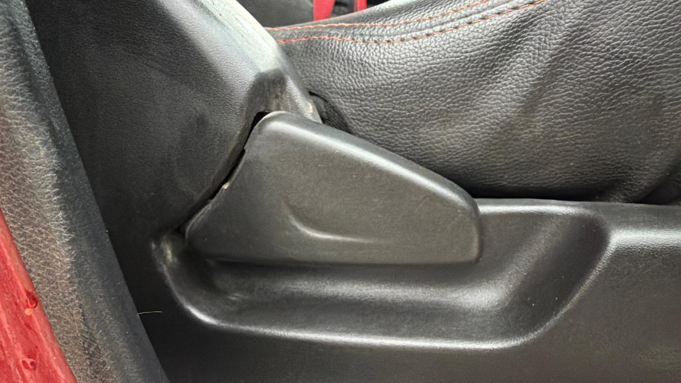2019 Datsun Redi Go S 1.0, Petrol, Manual, 24,800 km, Driver Side Adjustment Panel