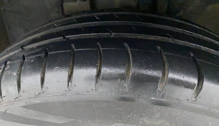 2020 Renault Kwid RXL, Petrol, Manual, 71,641 km, Left Front Tyre Tread