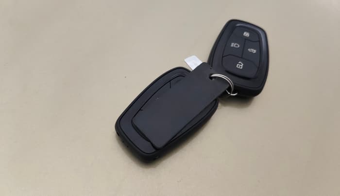 2022 Tata PUNCH CREATIVE 1.2 MT KAZIRANGA EDITION , Petrol, Manual, 28,764 km, Key Close Up