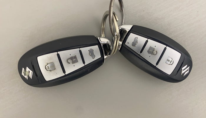 2018 Maruti Ciaz ALPHA 1.5 SHVS PETROL, Petrol, Manual, 53,489 km, Key Close Up