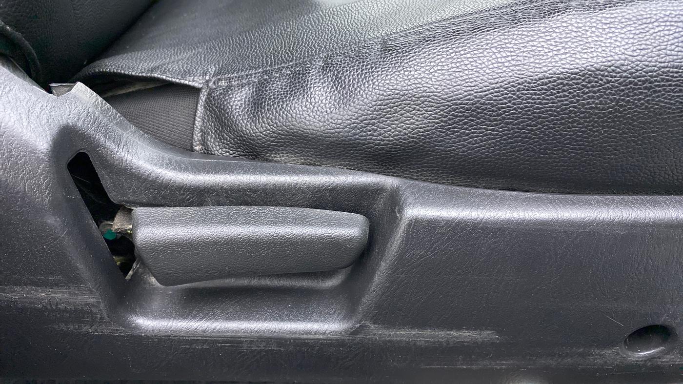 2021 Maruti Alto LXI, Petrol, Manual, 36,856 km, Driver Side Adjustment Panel