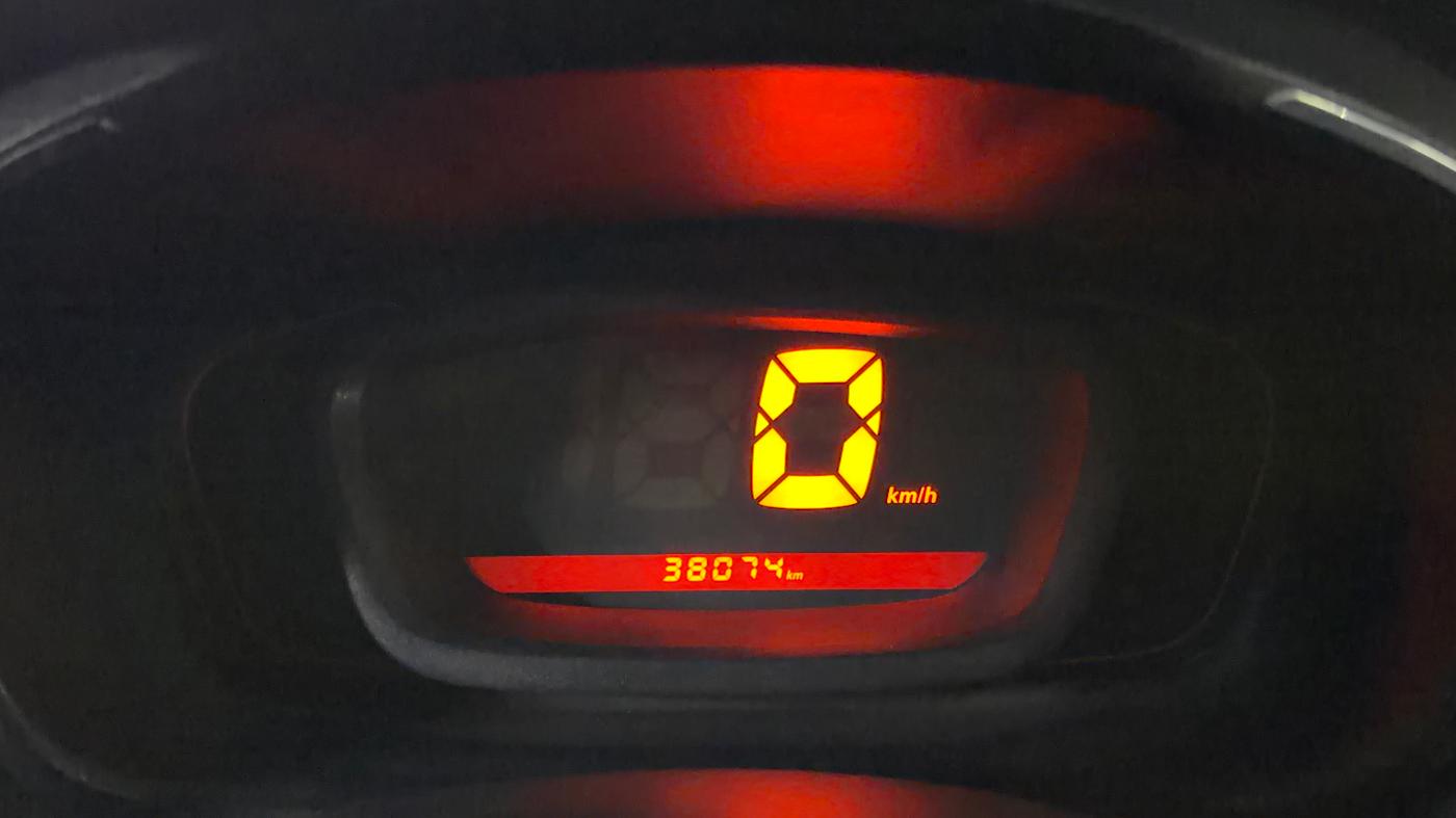 2016 Renault Kwid RXT 0.8, Petrol, Manual, 38,065 km, Odometer Image