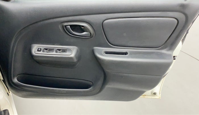 2011 Maruti Alto LXI, Petrol, Manual, 48,803 km, Driver Side Door Panels Control