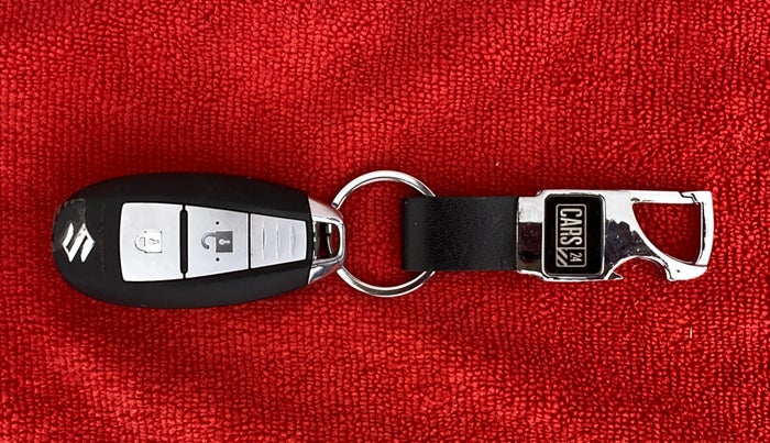 2018 Maruti Baleno ZETA PETROL 1.2, CNG, Manual, 53,715 km, Key Close Up