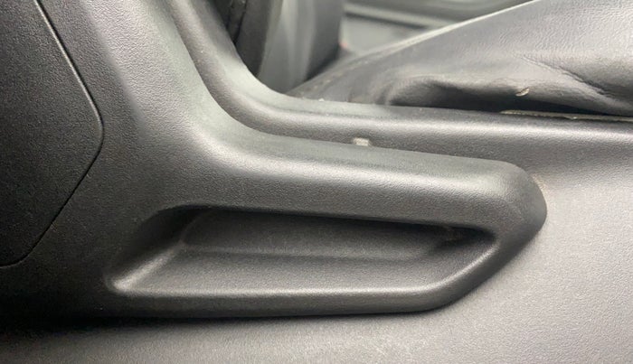 2021 Tata Tiago XT (O) PETROL, Petrol, Manual, 27,695 km, Driver Side Adjustment Panel