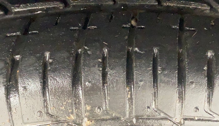 2021 Tata Tiago XT (O) PETROL, Petrol, Manual, 27,695 km, Left Front Tyre Tread