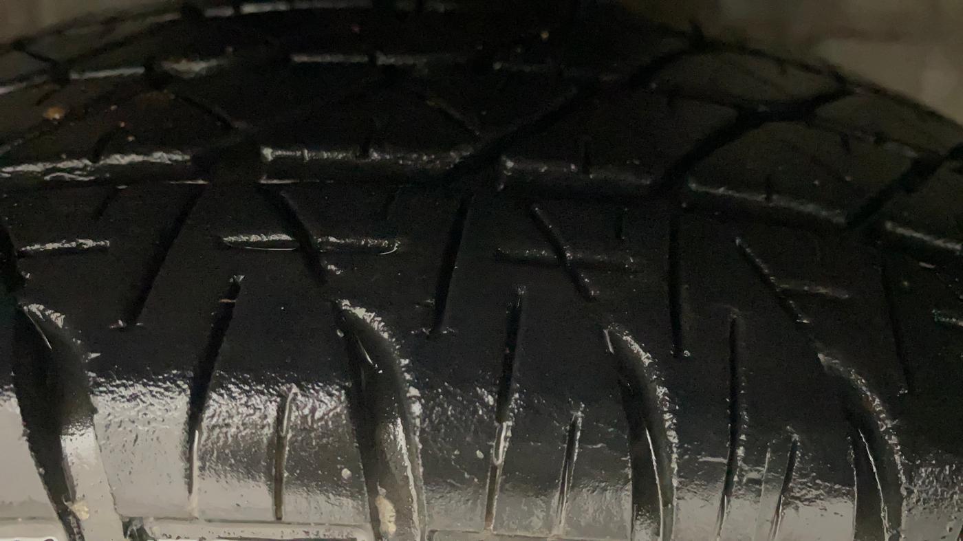 2012 Maruti Ritz VXI, CNG, Manual, 65,573 km, Right Front Tyre Tread