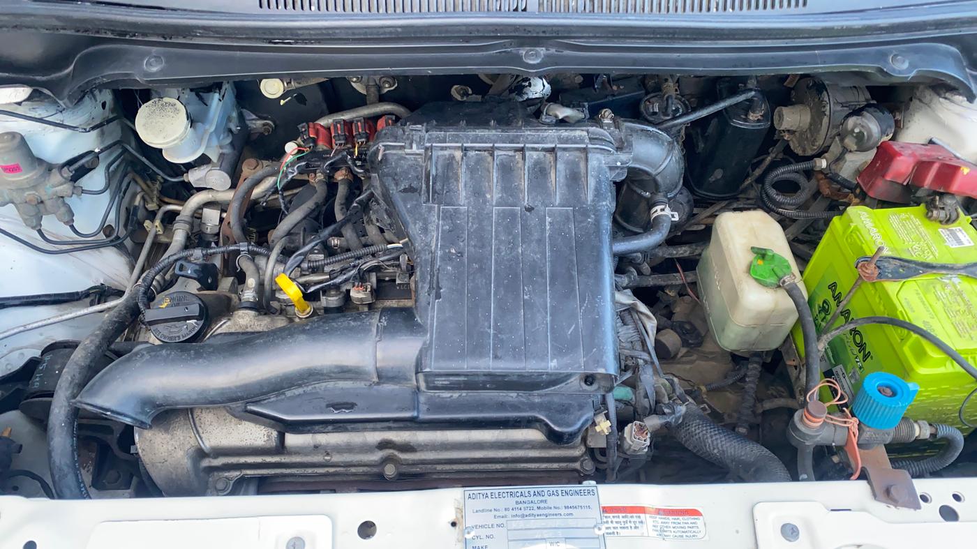 2012 Maruti Ritz VXI, CNG, Manual, 65,573 km, Engine View