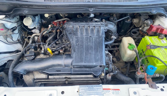 2012 Maruti Ritz VXI, CNG, Manual, 65,548 km, Engine View