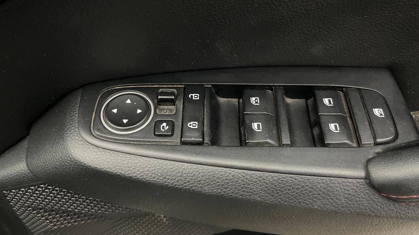 2019 KIA SELTOS GTX AT 1.4 PETROL, Petrol, Automatic, 75,146 km, Driver Side Door Panels Control