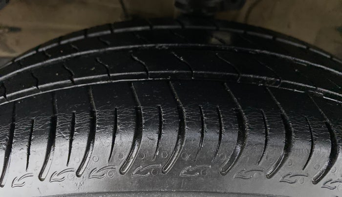2020 Maruti S PRESSO VXI PLUS, Petrol, Manual, 35,454 km, Left Front Tyre Tread