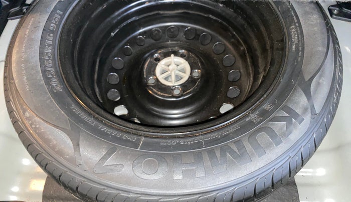 2020 KIA SELTOS HTK PLUS 1.5, Petrol, Manual, 96,978 km, Spare Tyre