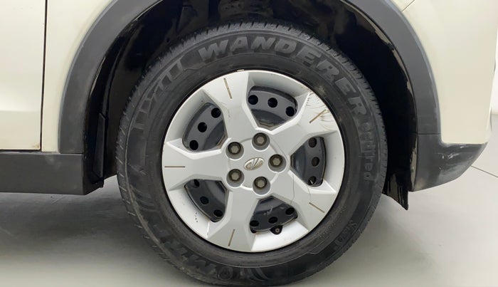 2019 Mahindra XUV300 1.5 W6 MT, Diesel, Manual, 73,403 km, Right Front Wheel