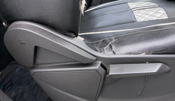2014 Ford Ecosport 1.5 TREND TDCI, Diesel, Manual, 74,529 km, Driver Side Adjustment Panel