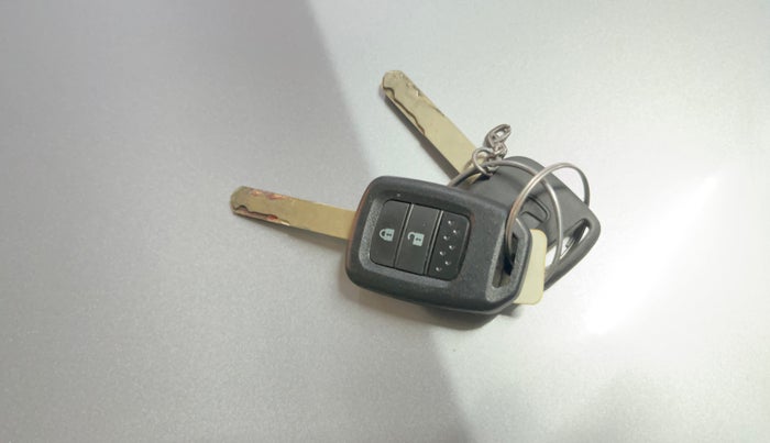 2019 Honda Amaze 1.5L I-DTEC S, Diesel, Manual, 91,811 km, Key Close Up