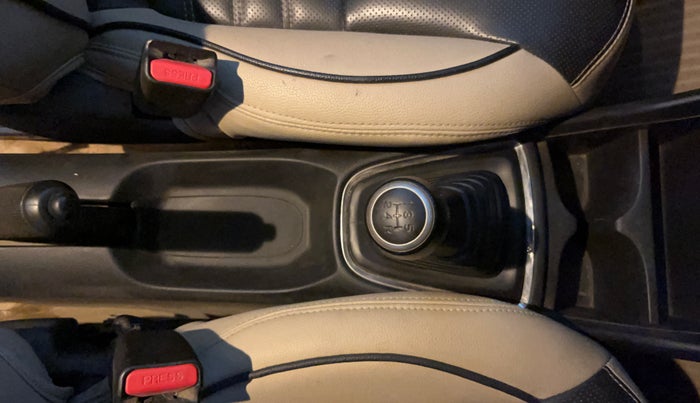 2019 Honda Amaze 1.5L I-DTEC S, Diesel, Manual, 91,811 km, Gear Lever