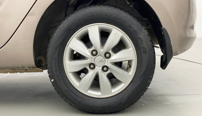 2013 Hyundai i20 SPORTZ 1.2 VTVT, Petrol, Manual, 91,476 km, Left Rear Wheel